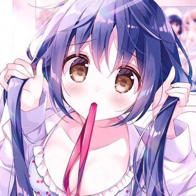 医院老人为轮椅同伴奏《婚礼进行曲》